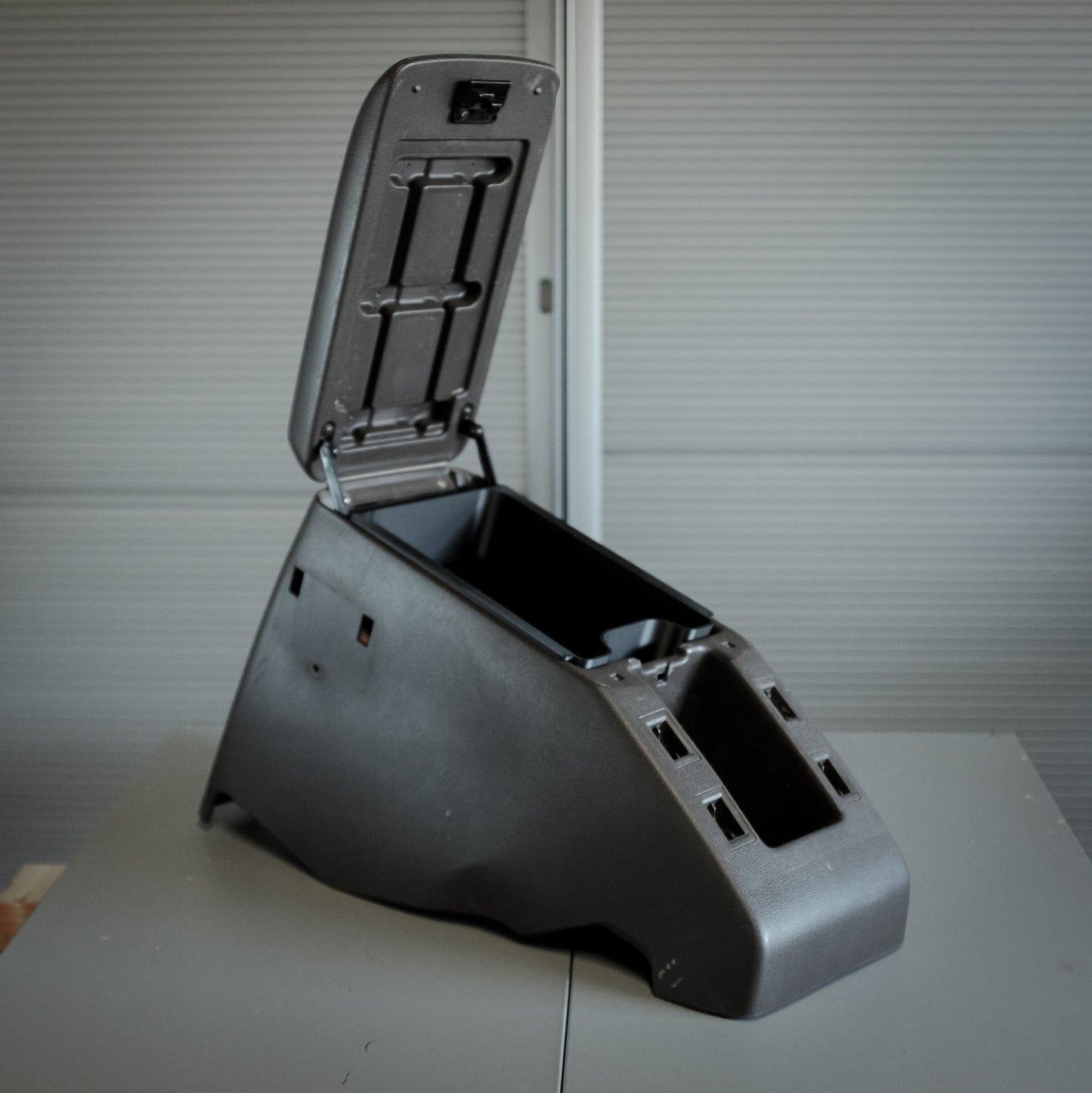 80 Series Center Console Organiser Tray