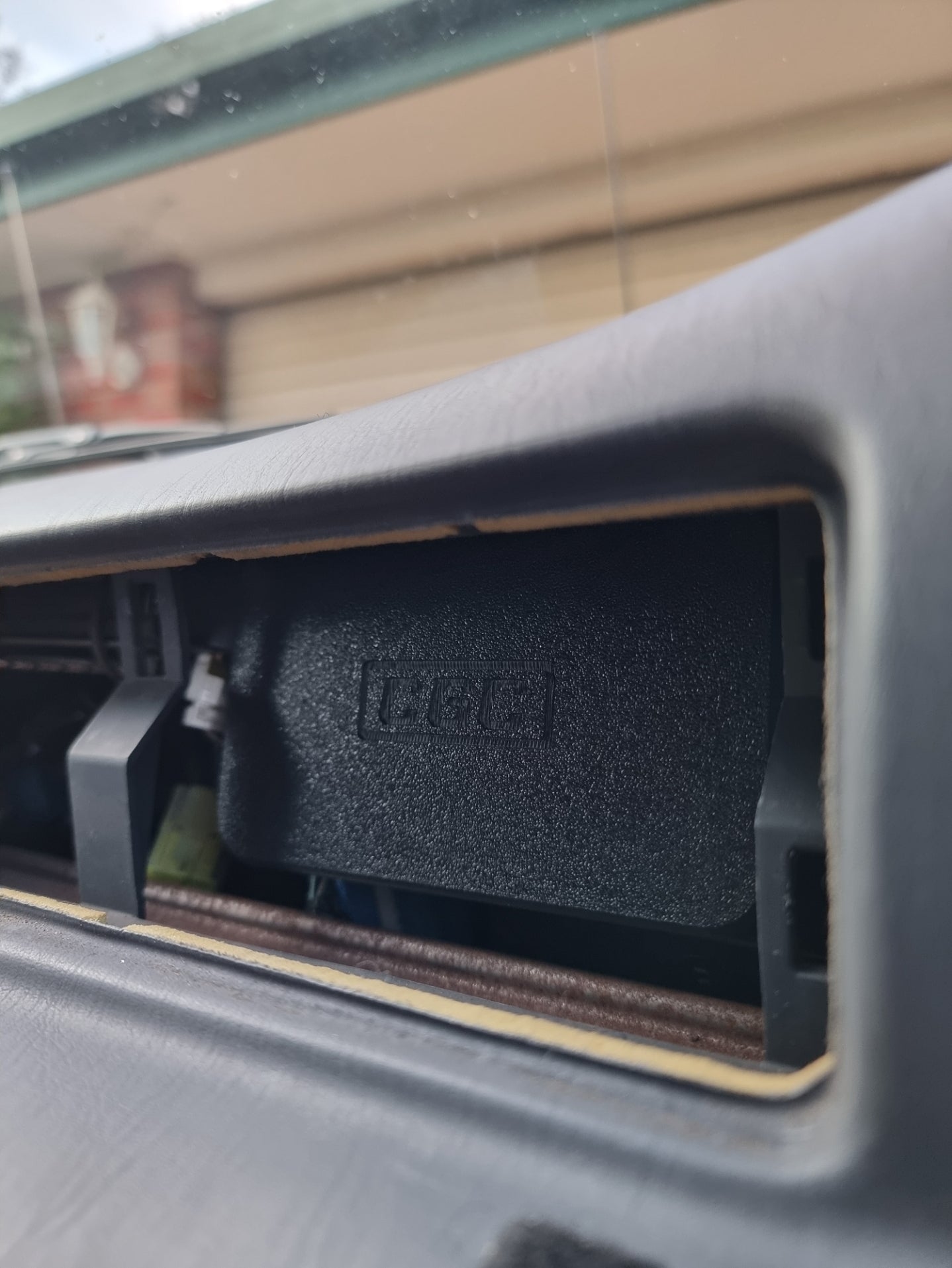 Replacement 80 series Landcruiser fascia with dual 52mm gauge provisions