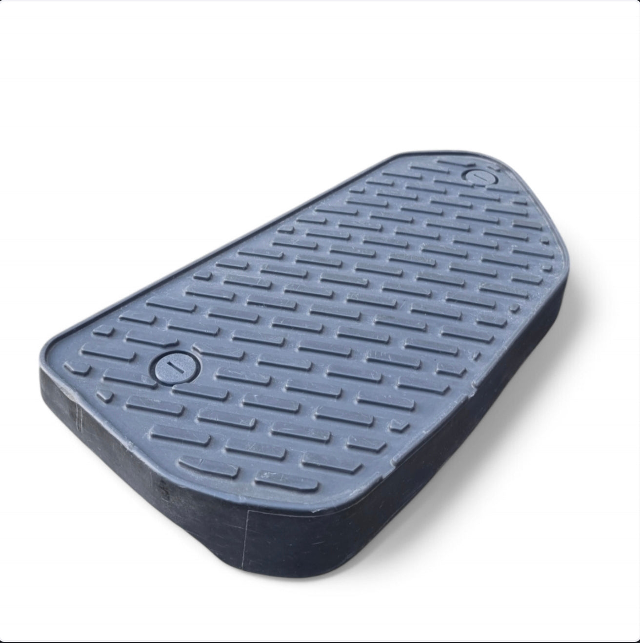 80 Series Rear Step Plate Trim Clip