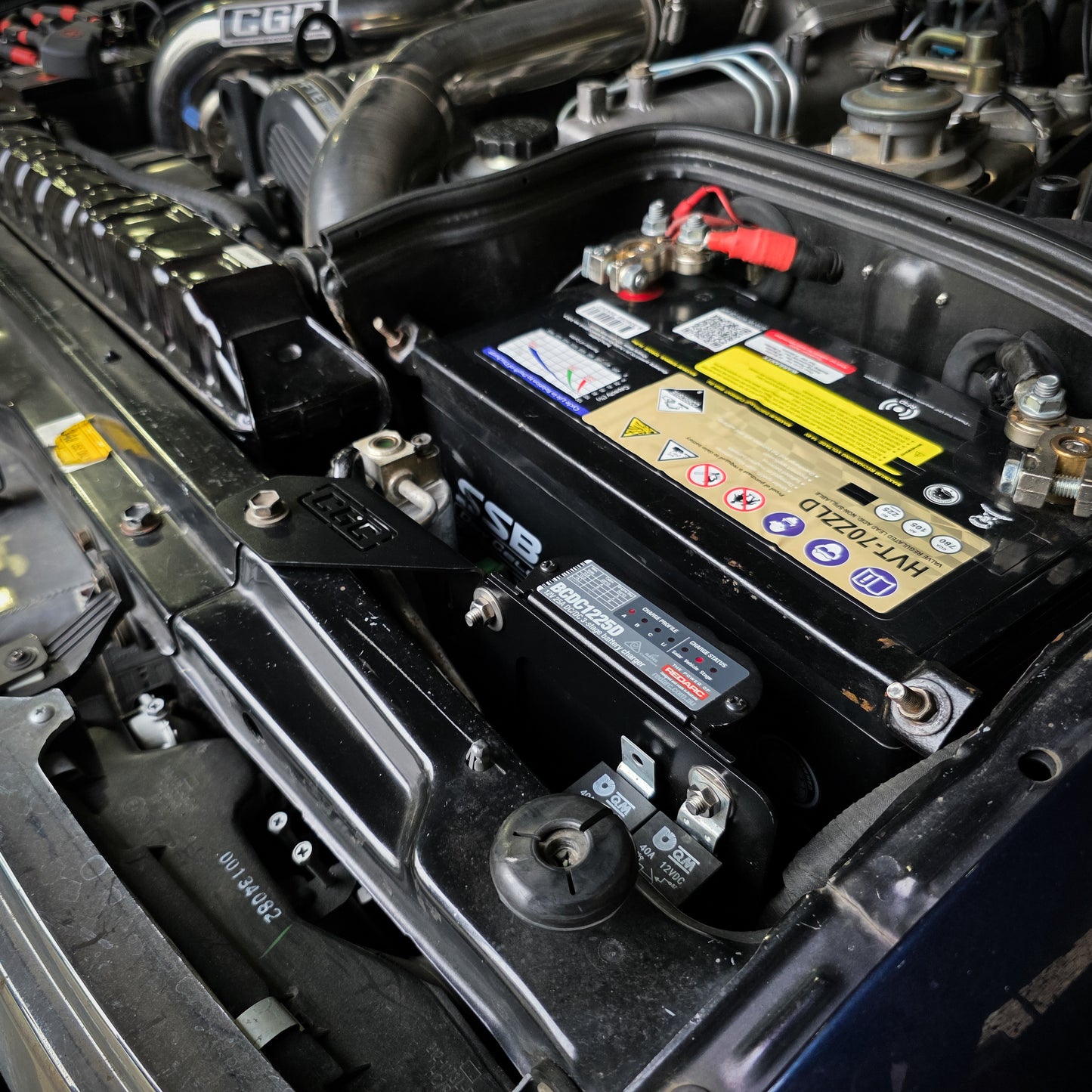 REDARC BCDC Mount Suits 80 Series Landcruiser (1990-1997)