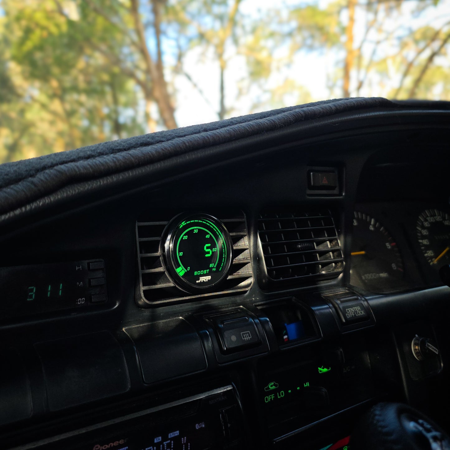 52mm Gauge mount suits 80 series landcruiser 1990-1994. HDJ80 HZJ80 FZJ80.