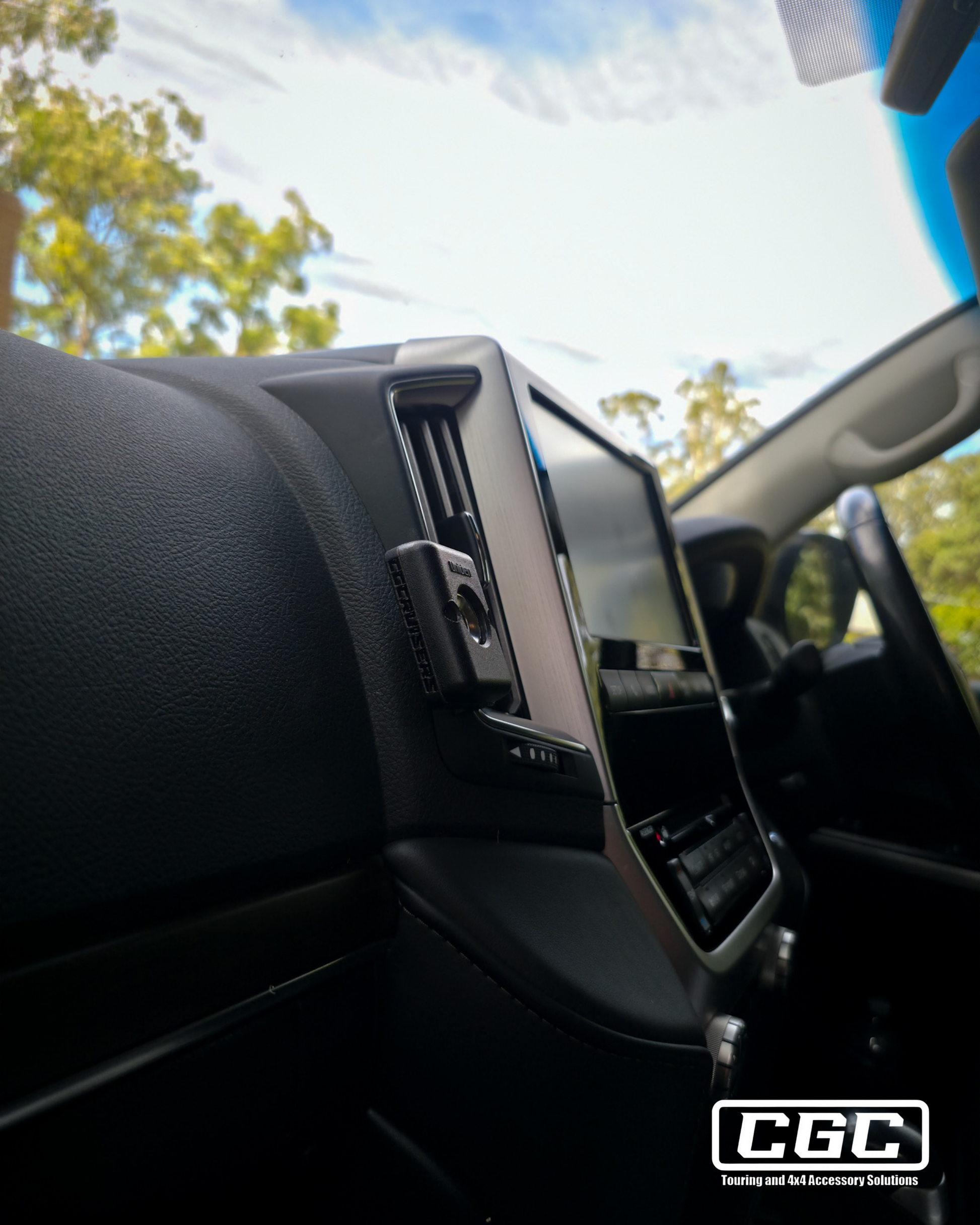 UHF Handheld mount to suit 2016-2021 200 Series Land cruiser. No Modifications required.