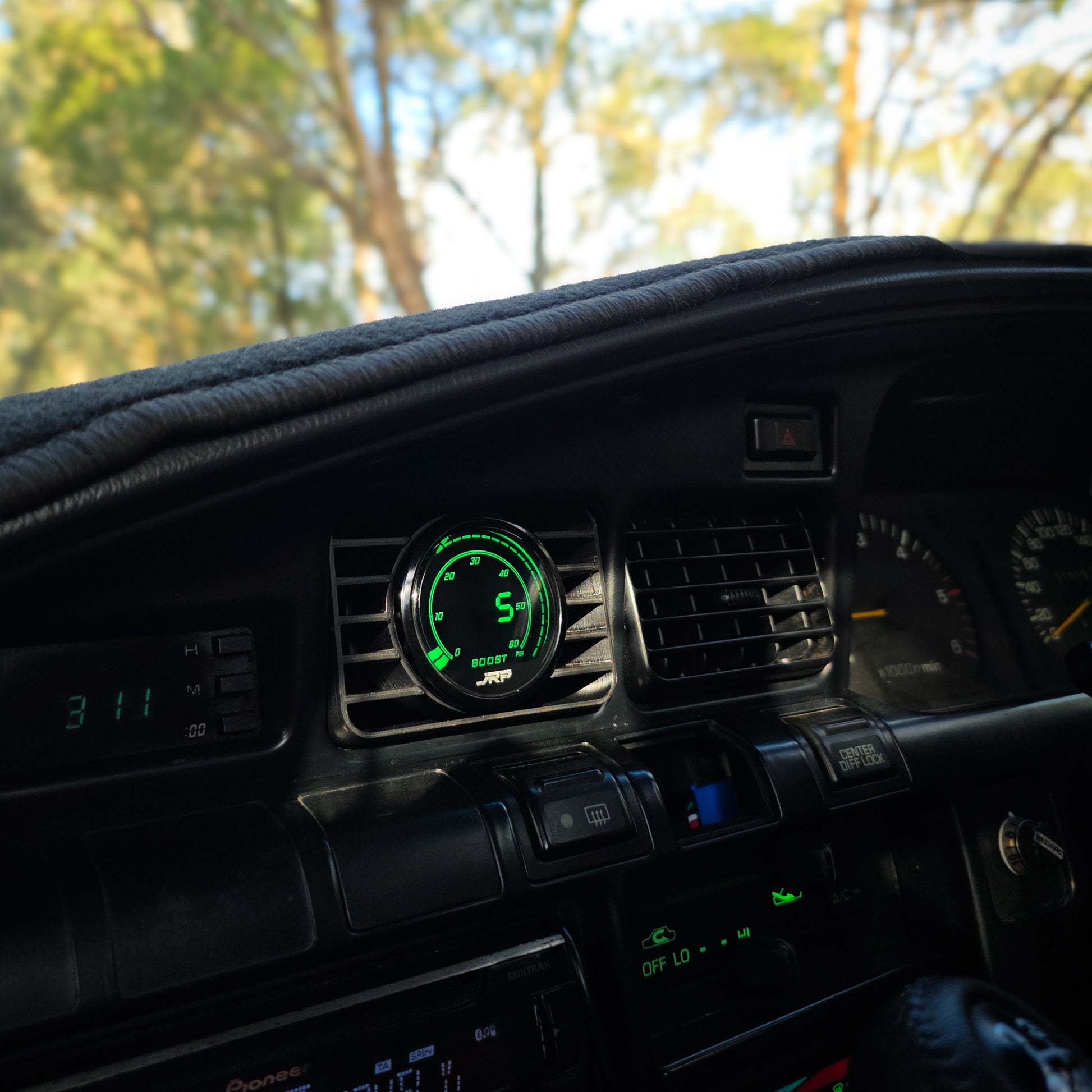 52mm Gauge mount suits 80 series landcruiser 1990-1994. HDJ80 HZJ80 FZJ80. 