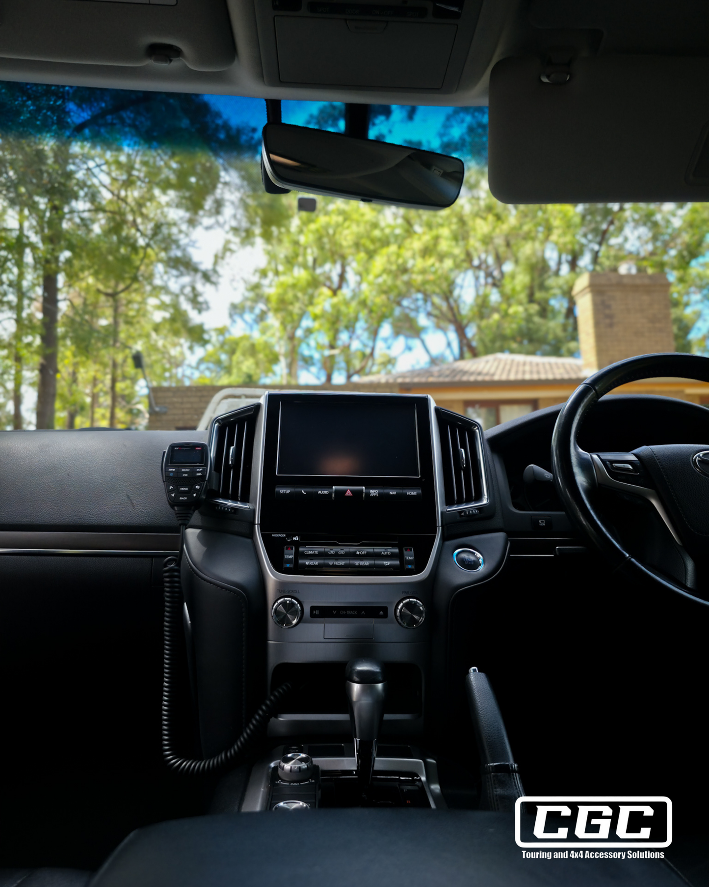 UHF Handheld mount to suit 2016-2021 200 Series Land cruiser.
